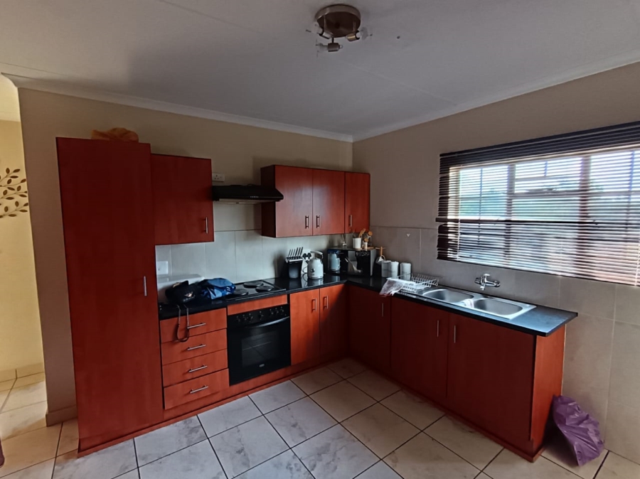 2 Bedroom Property for Sale in Waterval East North West